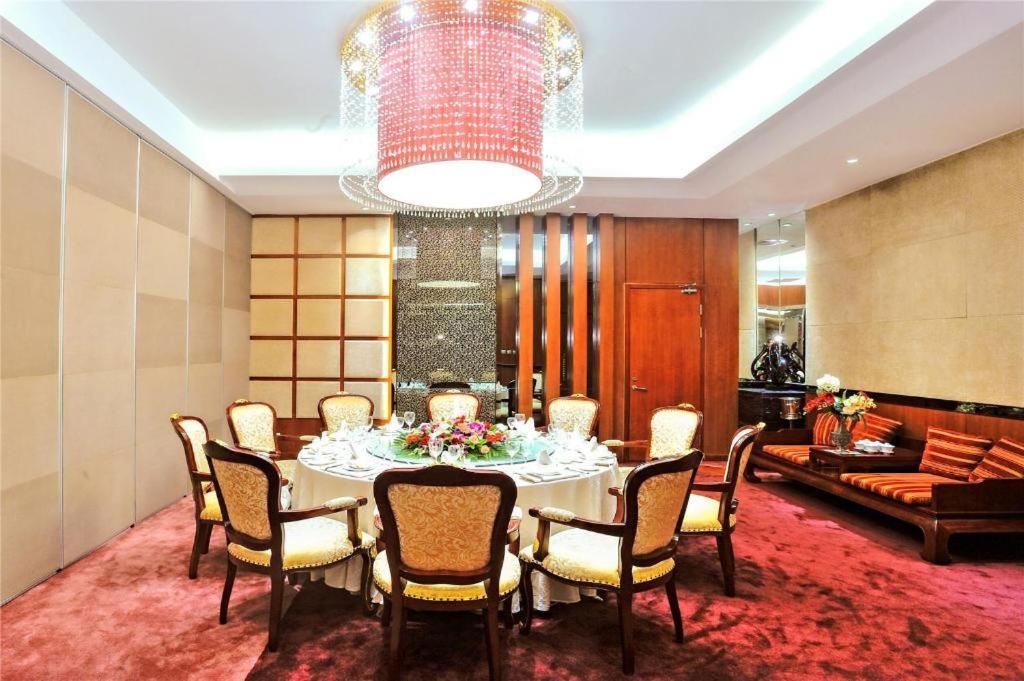 Shenyang Haiyun Jinjiang International Hotel Exteriör bild