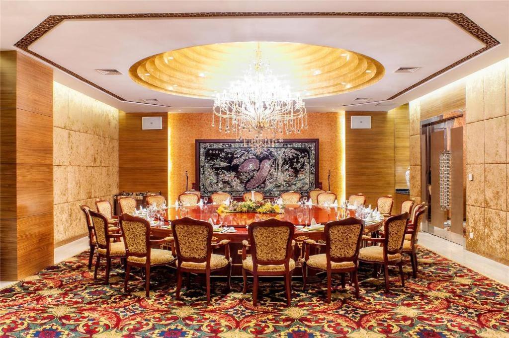 Shenyang Haiyun Jinjiang International Hotel Exteriör bild