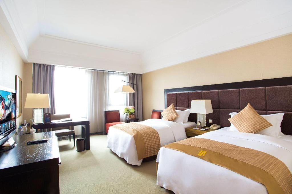 Shenyang Haiyun Jinjiang International Hotel Exteriör bild