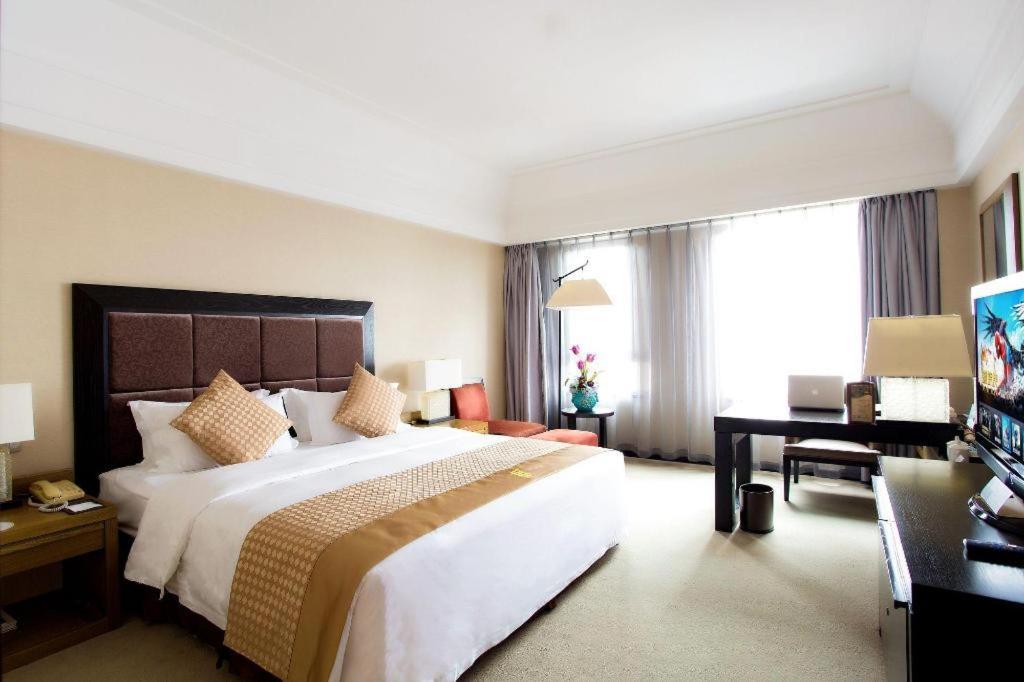 Shenyang Haiyun Jinjiang International Hotel Exteriör bild