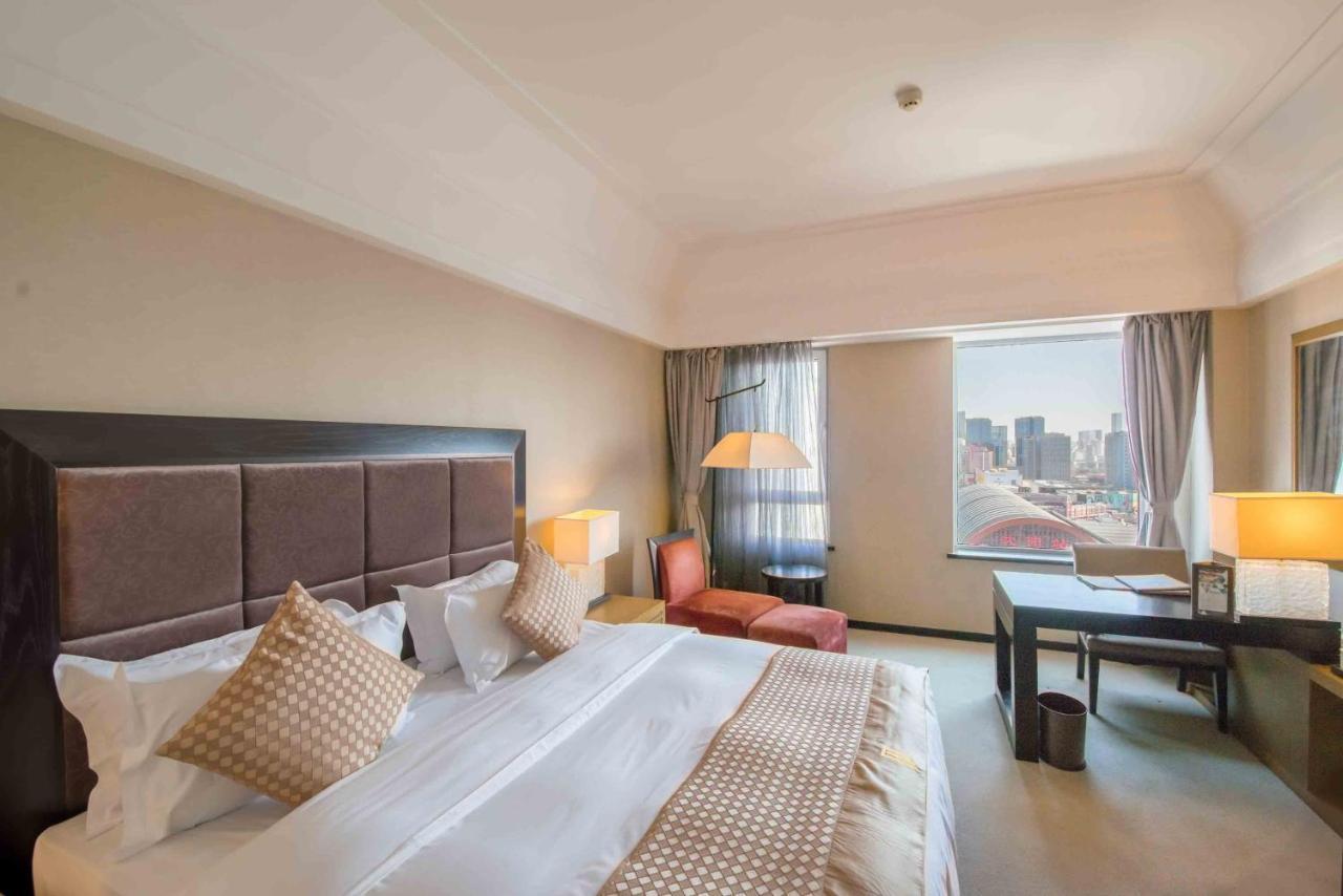 Shenyang Haiyun Jinjiang International Hotel Exteriör bild